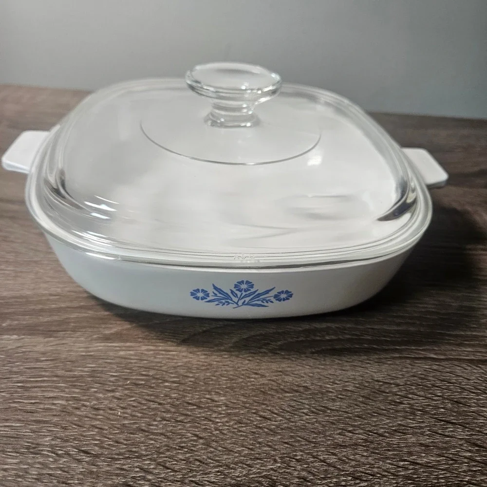 Vintage Corning Ware Cornflower Blue P-9-B 8 Inch Square Casserole Dish with Lid